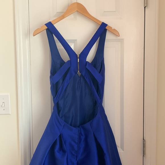 B Darlin Prom Dress - Picture 5 of 6